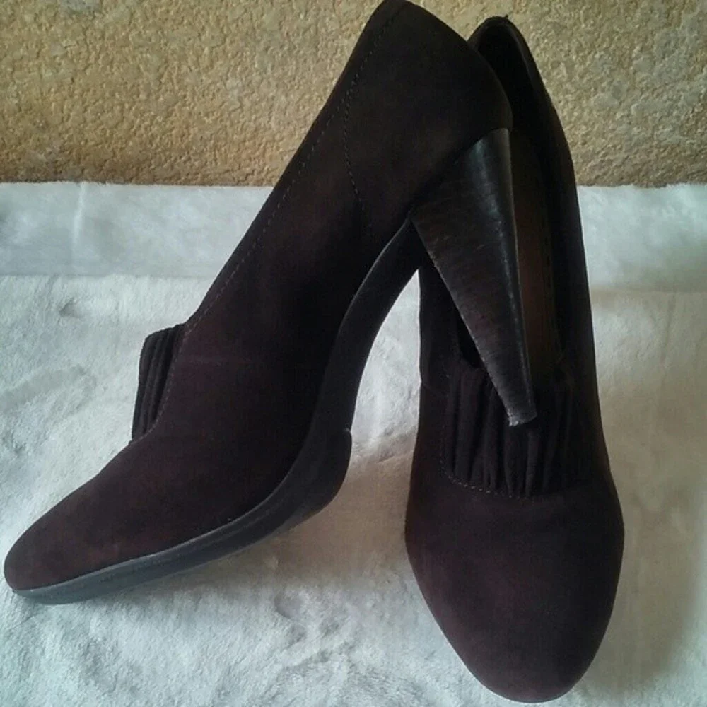 Coach Adra Suede Heeled Booties Sz 9.5 EUC